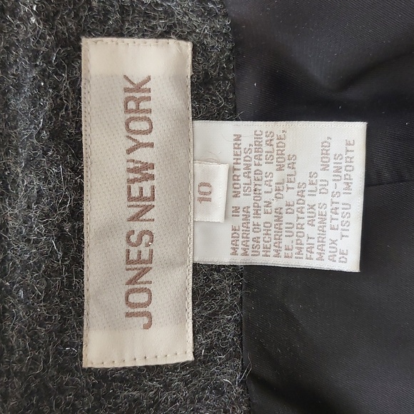JONES NEW YORK, s.10, grey color jacket. Like new. - Picture 6 of 9